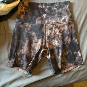 Lululemon diamond dye align Shorts size 4